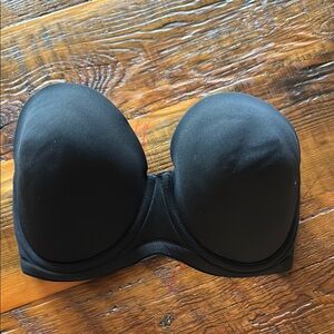 Black Strapless Bra